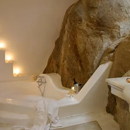 The One Mykonos Hotel Agios Ioannis Diakoftis